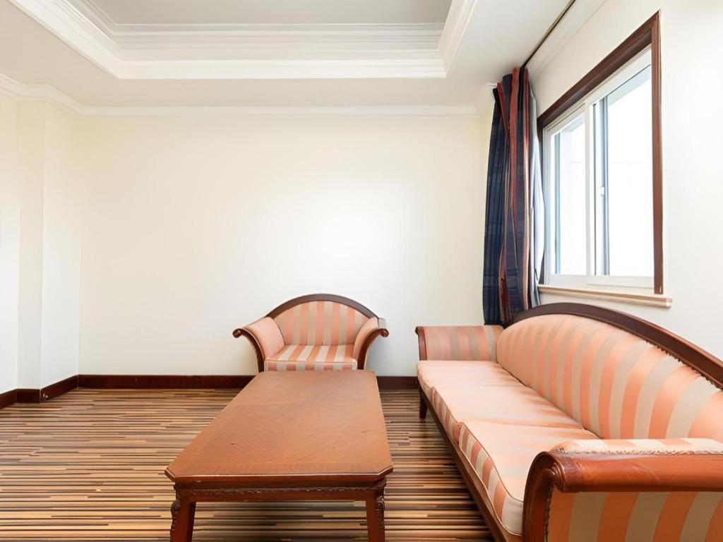 Jinjiang Inn Shanghai North Bund Yangpu Bridge Branch Exterior foto